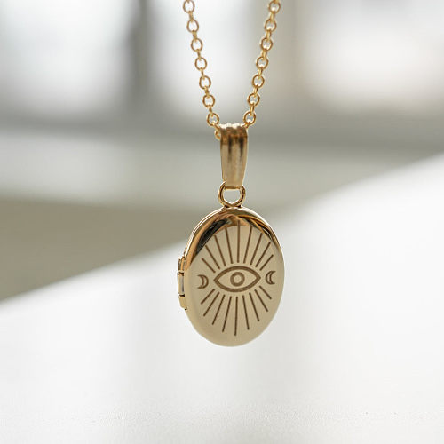 Retro Simple Style Sun Devil'S Eye Moon Copper Plating 14K Gold Plated Pendant Necklace