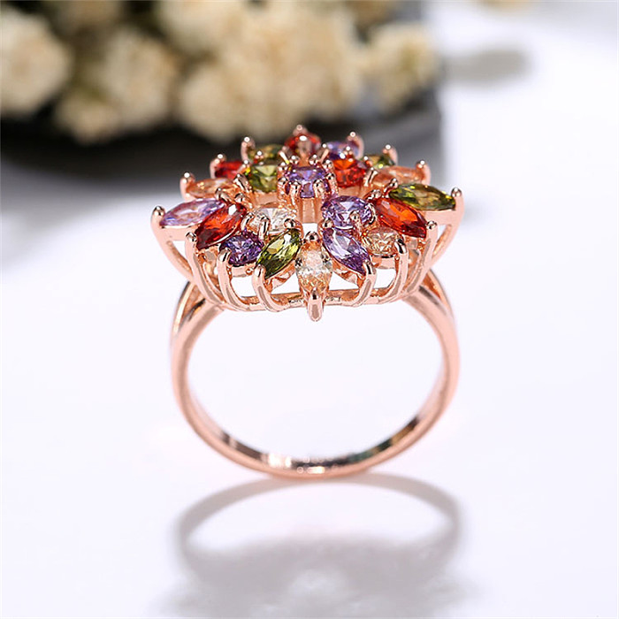 Elegante flor chapeamento de cobre embutimento zircão rosa anéis banhados a ouro