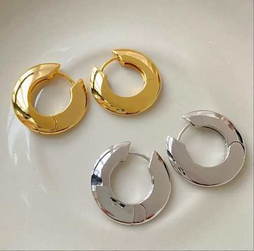 1 paire de boucles d'oreilles créoles en cuivre plaqué or, Style Simple, cercle, couleur unie