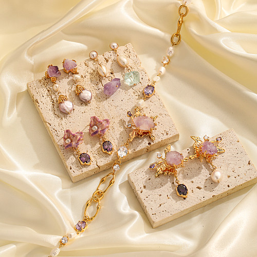 Collar de pendientes chapado en oro de 18 quilates con incrustaciones de cobre y perlas de agua dulce geométricas irregulares de viaje de lujo