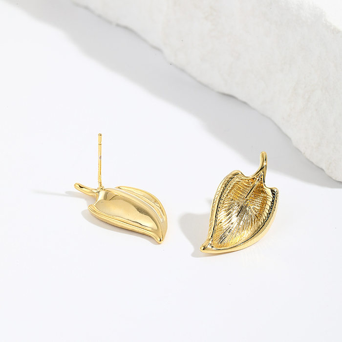 1 Pair Simple Style Leaves Plating Brass Ear Studs