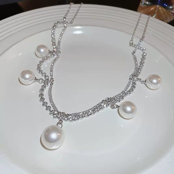 Collier à pampilles élégant et décontracté, en cuivre plaqué or blanc, strass artificiels, perles artificielles, pendentif, collier en vrac