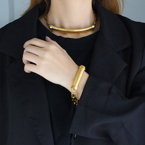 Collier de bracelets de chaîne de placage d'acier de titane d'acier inoxydable de couleur unie de style simple