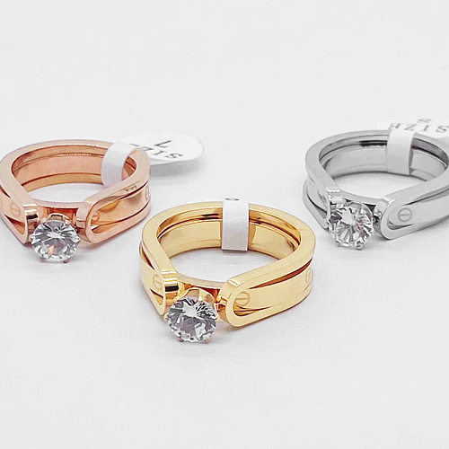 Anéis de diamante artificiais de aço Titanium da forma simples do estilo U no volume