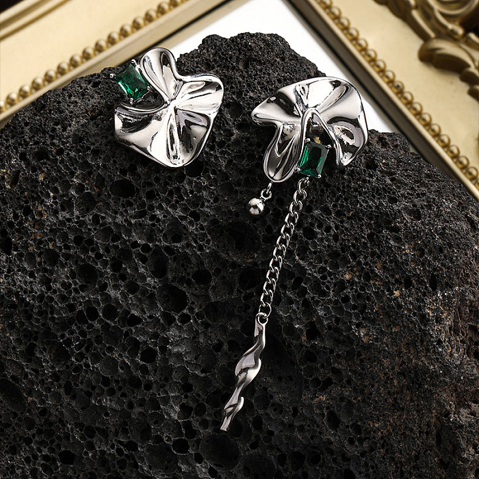 1 Pair Vintage Style Simple Style Roman Style Irregular Plating Inlay Copper Zircon Silver Plated Ear Studs