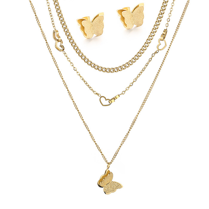 قلادة أنيقة على شكل قلب من الفولاذ التيتانيوم بطبقات مطلية بالذهب عيار 18 قيراط ومطلية بالذهب