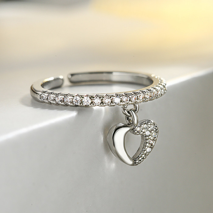 Estilo clássico streetwear forma de coração cobre chapeamento inlay zircon 18k banhado a ouro branco banhado a ouro charme anéis