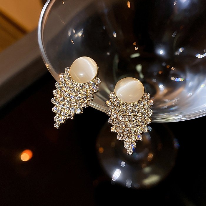 1 paire de boucles d'oreilles pendantes plaquées or 14 carats, Style Simple, incrustation ovale brillante, strass en cuivre opale