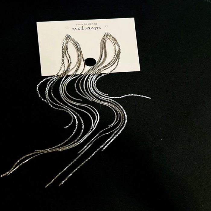 1 paire de boucles d'oreilles pendantes en cuivre plaqué pampilles streetwear