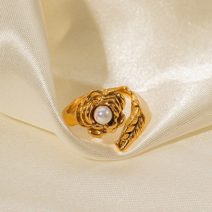 Estilo simples estilo clássico folha flor chapeamento de aço inoxidável incrustação pérolas artificiais 18k anéis abertos banhados a ouro