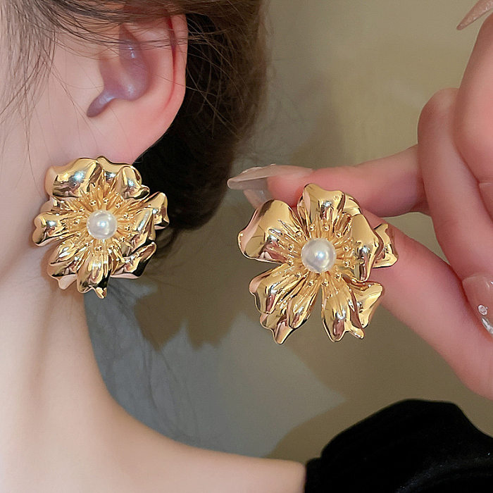 1 par de pinos de orelha de cobre revestidos de flores estilo vintage estilo simples