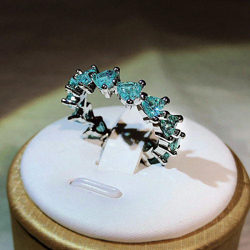 Anillos de gemas con incrustaciones de latón chapado en forma de corazón brillante romántico