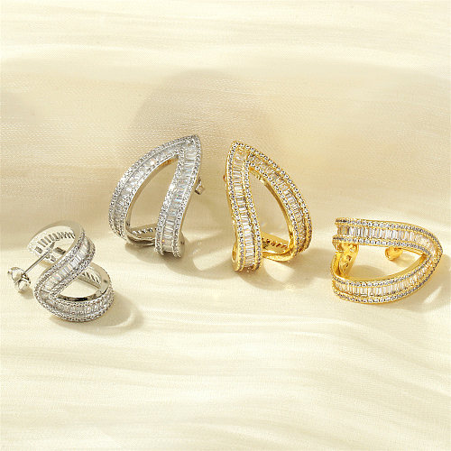 1 paire de boucles d'oreilles pendantes en forme de V, Style Simple, incrustation de cuivre et de Zircon plaqué or 18 carats