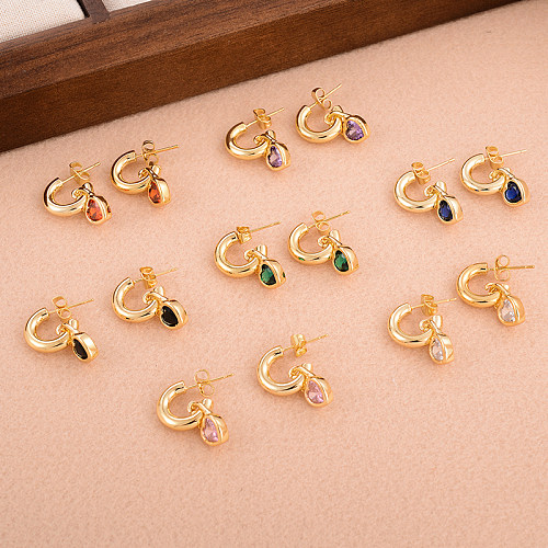 1 paire de boucles d'oreilles simples en forme de C en forme de cœur, incrustation de cuivre et de Zircon plaqué or 18 carats
