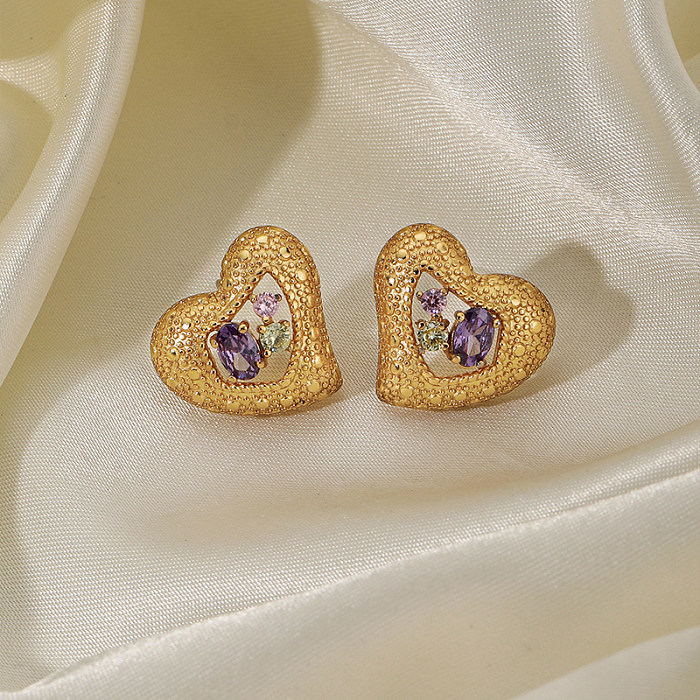 1 paire de clous d'oreilles plaqués or 18 carats, incrustation en cuivre et Zircon en forme de cœur doux