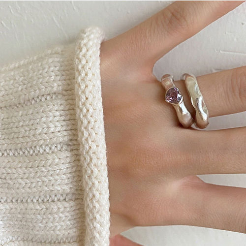 Anéis abertos de diamante artificial do embutimento simples do chapeamento de cobre da forma do coração do estilo