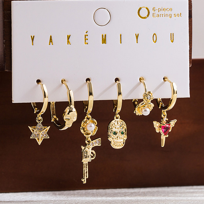 Lindo personaje de dibujos animados estrella luna cobre circonita asimétrica pendientes colgantes chapados en oro de 14 quilates