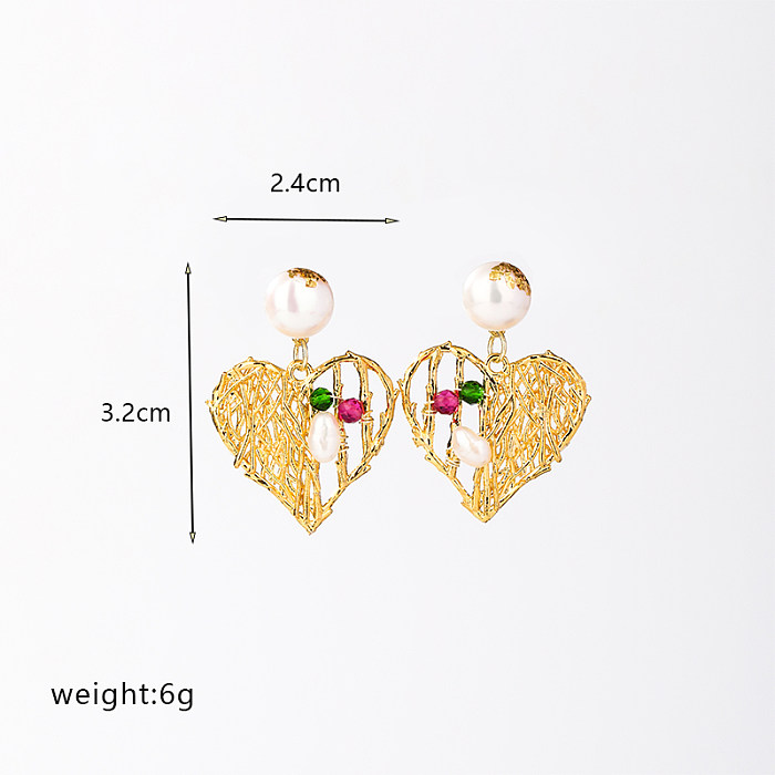 1 Paar lässige, luxuriöse Stern-Herz-Form-Blumen-Beschichtung, ausgehöhltes Inlay, Kupfer-künstliche Kristallperle, 18 Karat vergoldete Tropfen-Ohrringe