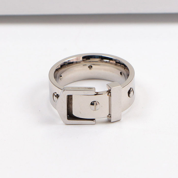 1 pièce d'anneaux de placage en acier titane losange à la mode
