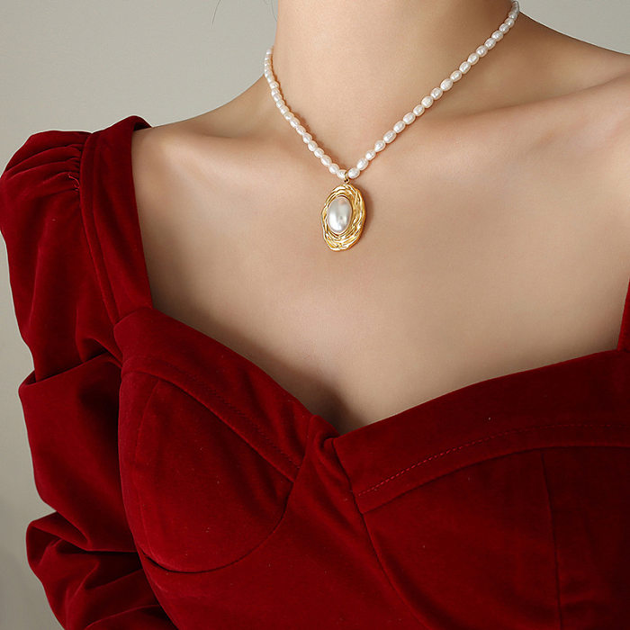 Collar de pendientes de perlas artificiales con incrustaciones de acero de titanio ovalado retro