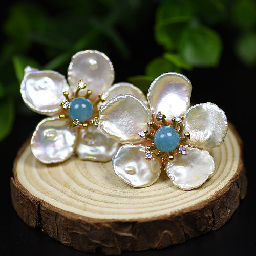 1 Pair Retro Flower Inlay Copper Zircon Ear Studs