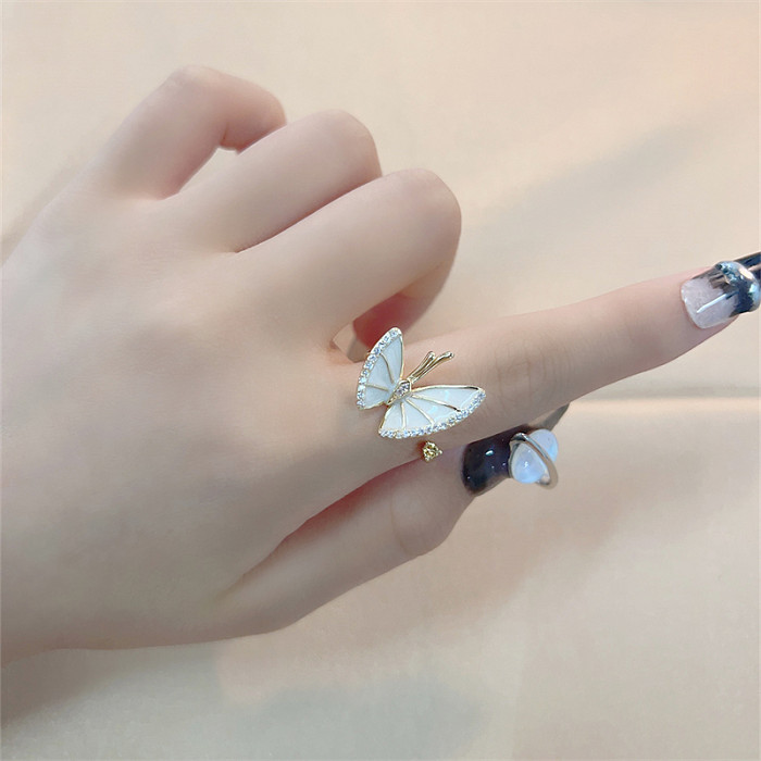 Anéis abertos de zircão com chapeamento de cobre e borboleta de flor brilhante casual