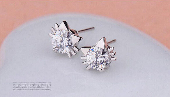 1 Pair Simple Style Cat Inlay Copper Zircon Ear Studs