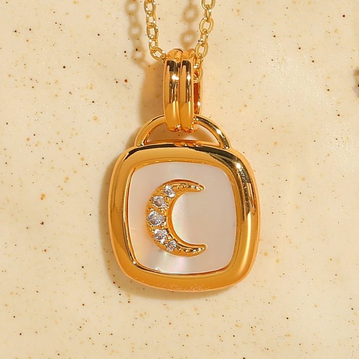 Collier pendentif plaqué or 14 carats avec incrustation irrégulière en cuivre étoile et lune de style classique