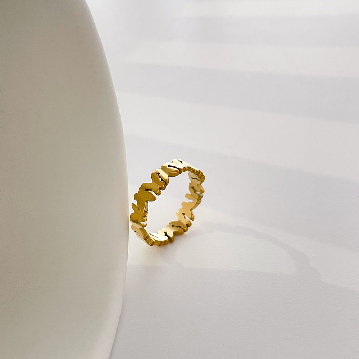 حلقات طلاء فولاذية من التيتانيوم على شكل قلب هندسي على الطراز الكلاسيكي البسيط