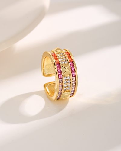 Elegante, luxuriöse, moderne, quadratische offene Ringe mit Kupferbeschichtung und Zirkoneinlage, 18 Karat vergoldet