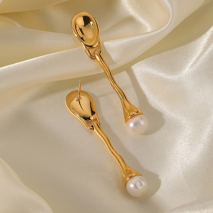 1 par de pendientes colgantes chapados en oro de 18 quilates con incrustaciones de perlas de cobre y chapado en color sólido de estilo simple