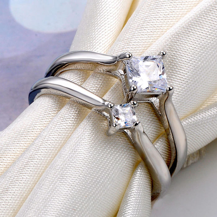 Anéis banhados a ouro branco de zircão com revestimento de cobre elegante