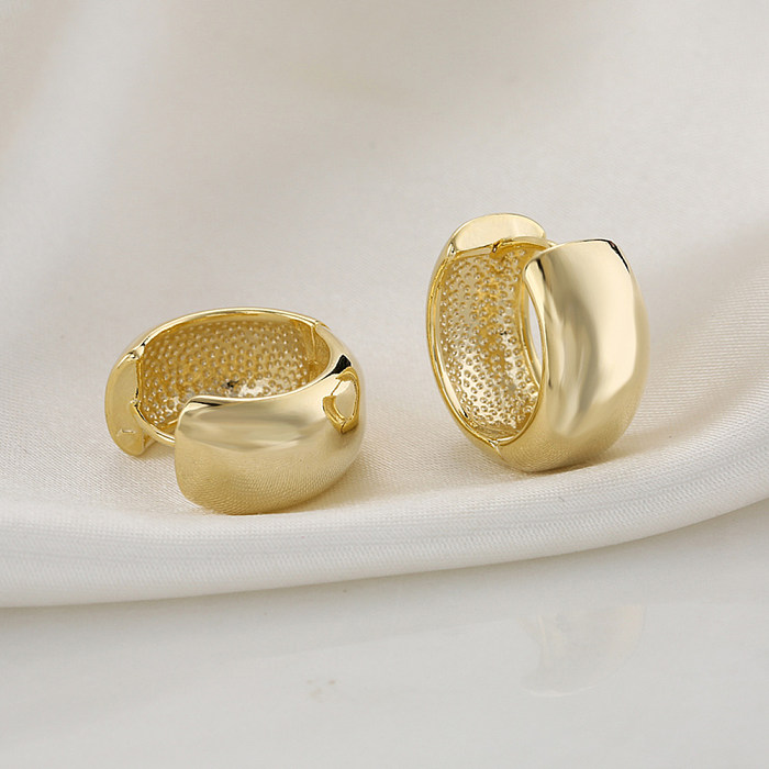 Pendientes de aro chapados en oro y cobre con círculo de moda, 1 par