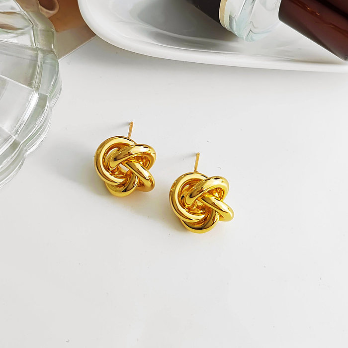 Retro Flower Copper Plating Ear Studs 1 Pair