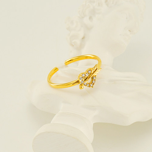 Strass embutidos em aço inoxidável em formato de coração, estilo simples, anéis abertos banhados a ouro 18K