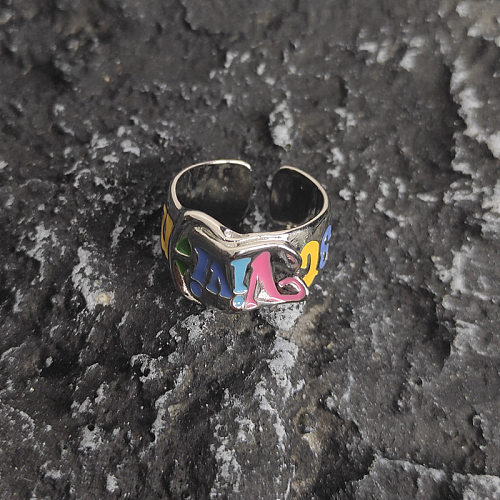 Offene Ringe aus offener Streetwear mit geometrischen Buchstaben und Kupfer-Emaille