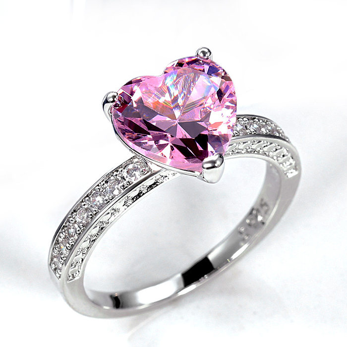 Novos anéis de casamento incrustados com anel de cobre com zircônia de diamante rosa em forma de coração AAA