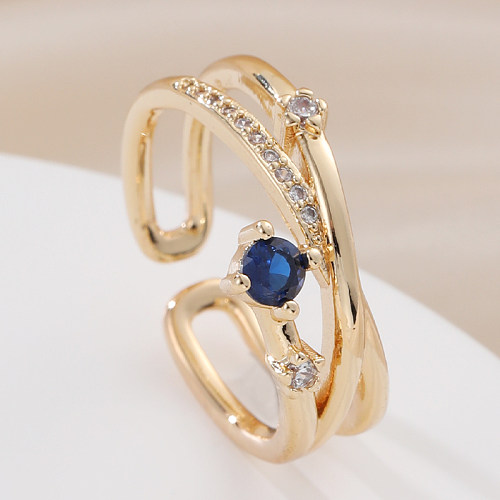 Elegante Damen-Ringe in geometrischer Herzform mit Kupfereinlage und Strasssteinen