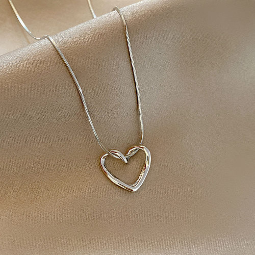 Simple Style Heart Shape Copper Silver Plated Necklace In Bulk