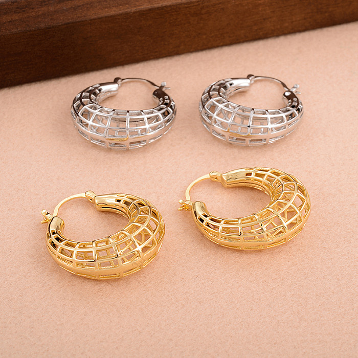 1 paire de boucles d'oreilles en cuivre plaqué or 18 carats, Style classique, couleur unie, ajouré