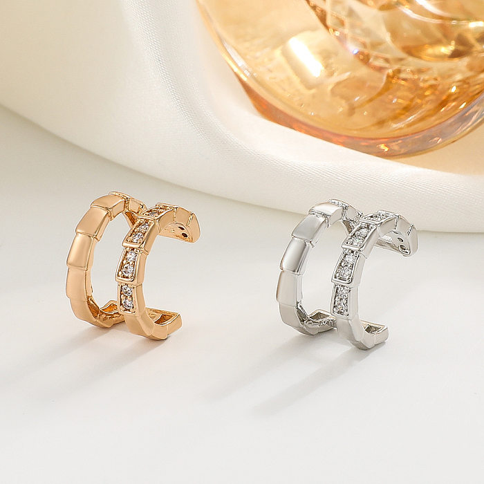 1 pieza Clips de oreja de diamante artificial con incrustaciones de cobre en forma de C a la moda