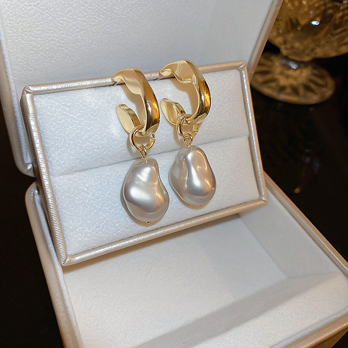 Elegant Geometric Copper Plating Artificial Pearls Ear Studs 1 Pair