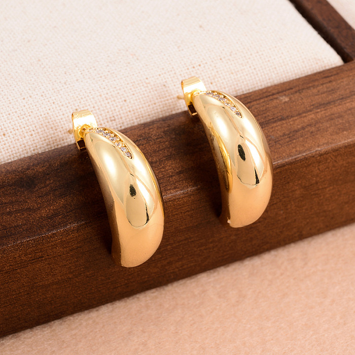 1 Paar schlichte, einfarbige Ohrstecker aus Kupfer mit 18-Karat-Vergoldung