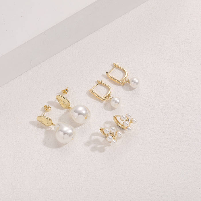 1 Pair Simple Style U Shape Leaves Freshwater Pearl Copper Asymmetrical Plating Inlay Pearl 14K Gold Plated Drop Earrings Earrings