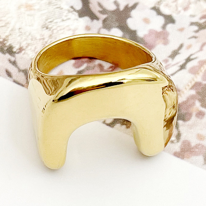 Retro Cool Style U-förmige Edelstahl-Metallbeschichtung, vergoldete Ringe