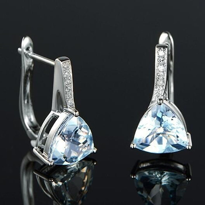 1 Pair Glam Triangle Copper Inlay Zircon Earrings