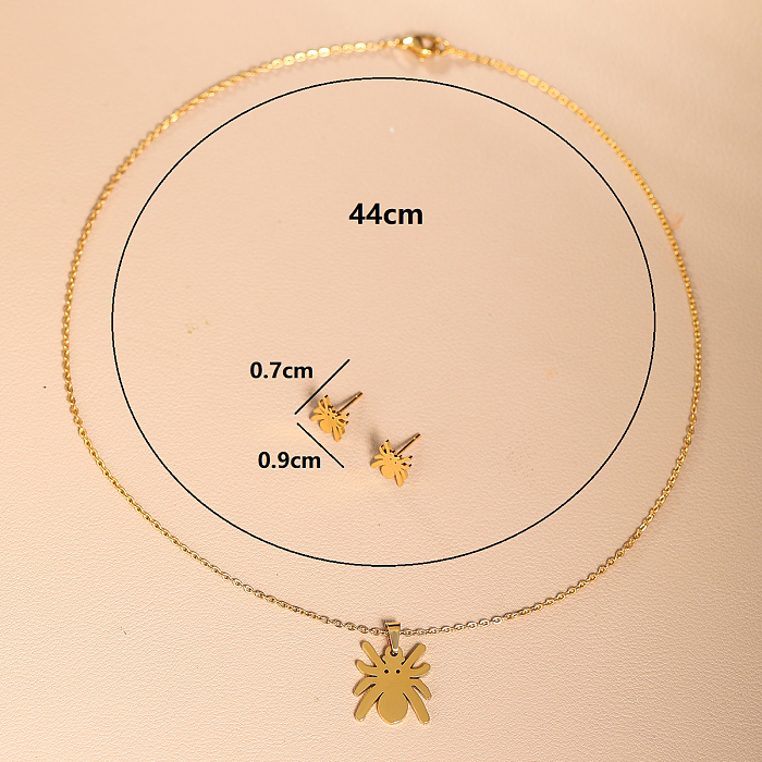 طقم مجوهرات مطلي بالذهب عيار 18 قيراط مطلي بالذهب عيار XNUMX قيراط، بتصميم بسيط وعصري كاجوال