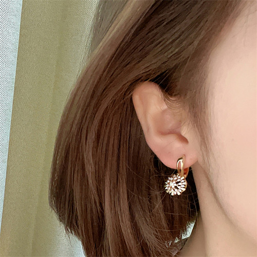 1 Pair Casual Simple Style Flower Plating Inlay Copper Zircon Gold Plated Drop Earrings