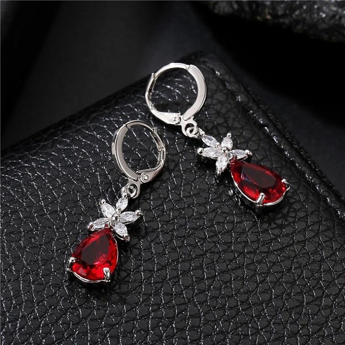 1 Pair Simple Style Water Droplets Plating Inlay Copper Zircon White Gold Plated Drop Earrings