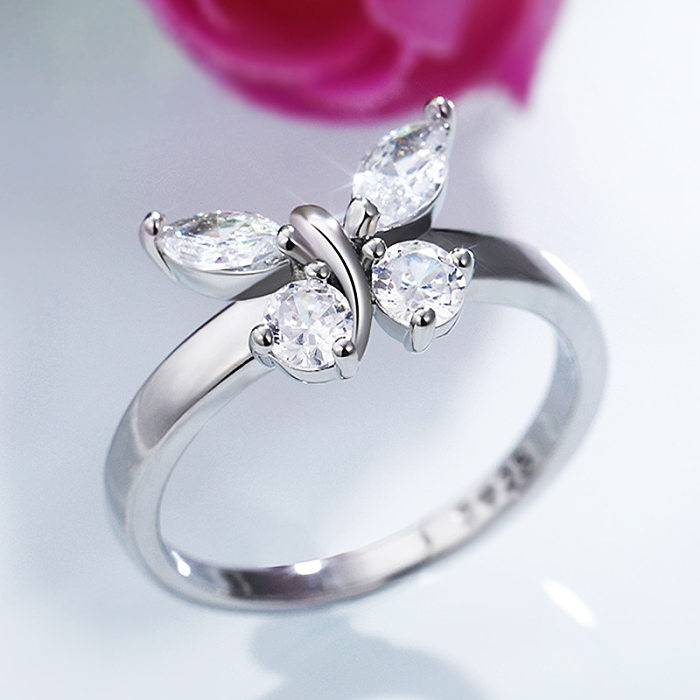 Einfacher Kupfer-Schmetterlingsförmiger Zirkon-Ring, weibliches Geschenk, feiner Ring